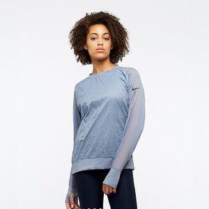 Nike Run Division Pullover Crewneck in Periwinkle size Small